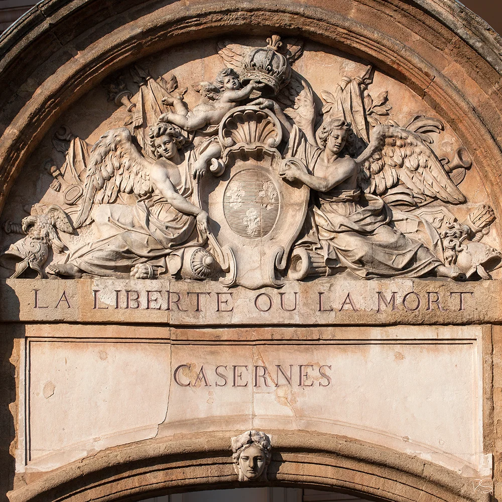 <strong>Casernes</strong> - Aix-en-Provence <small>© Rémy SALAÜN</small>