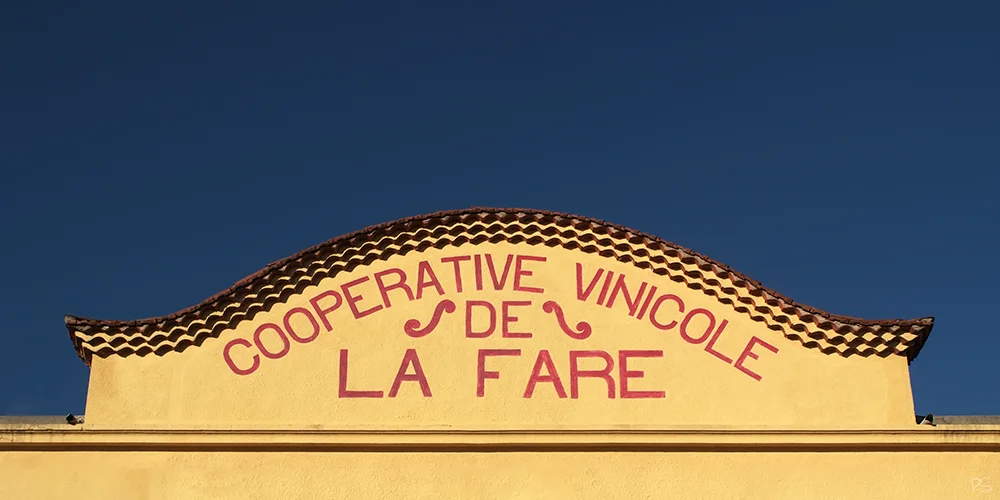 <strong>Coopérative Vinicole</strong> - La-Fare-les-Oliviers <small>© Rémy SALAÜN</small>