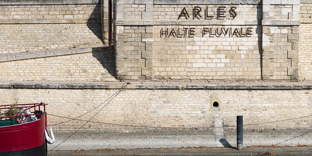 <strong>Halte Fluviale</strong> - Arles <small>© Rémy SALAÜN</small>
