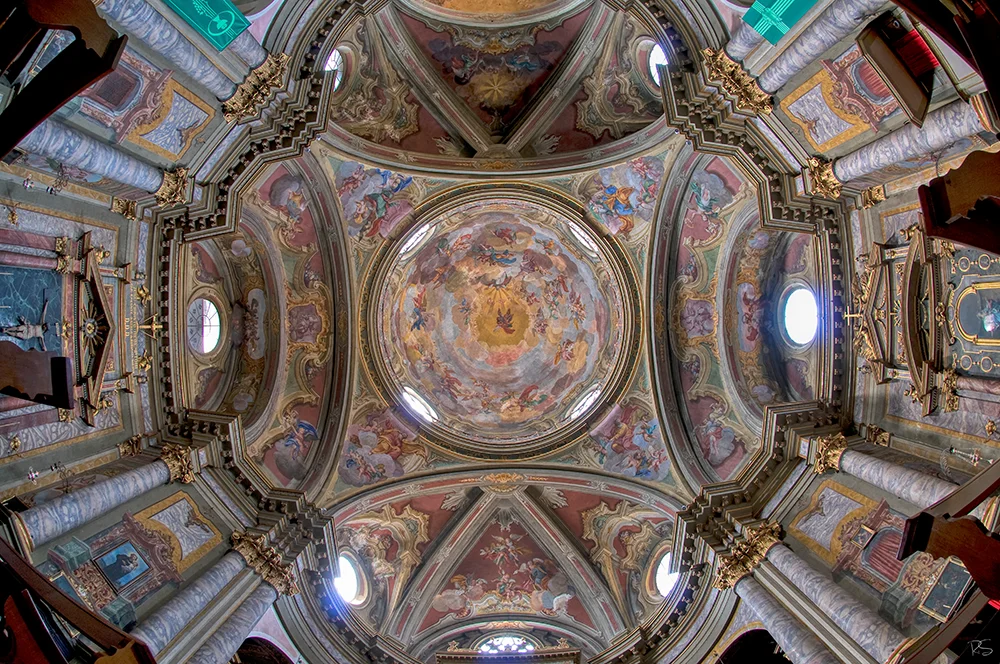 <strong>Plafond d'Église</strong> - Cuneo (Italie) <small>© Rémy SALAÜN</small>