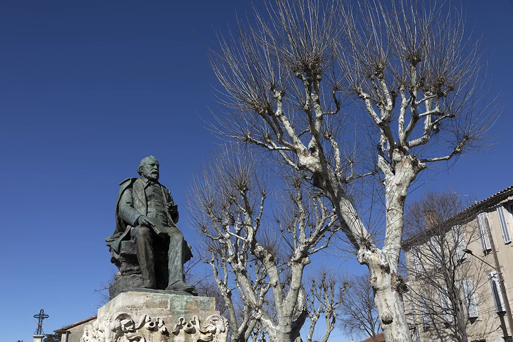 <strong>Monument à Joseph Roumanille</strong> - Saint-Rémy-de-Provence <small>© Rémy SALAÜN</small>