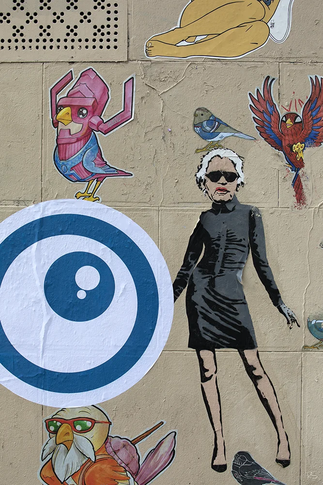 <strong>Karl Lagerfeld in Montmartre</strong> • Street Art - Paris <small>© Rémy SALAÜN</small>