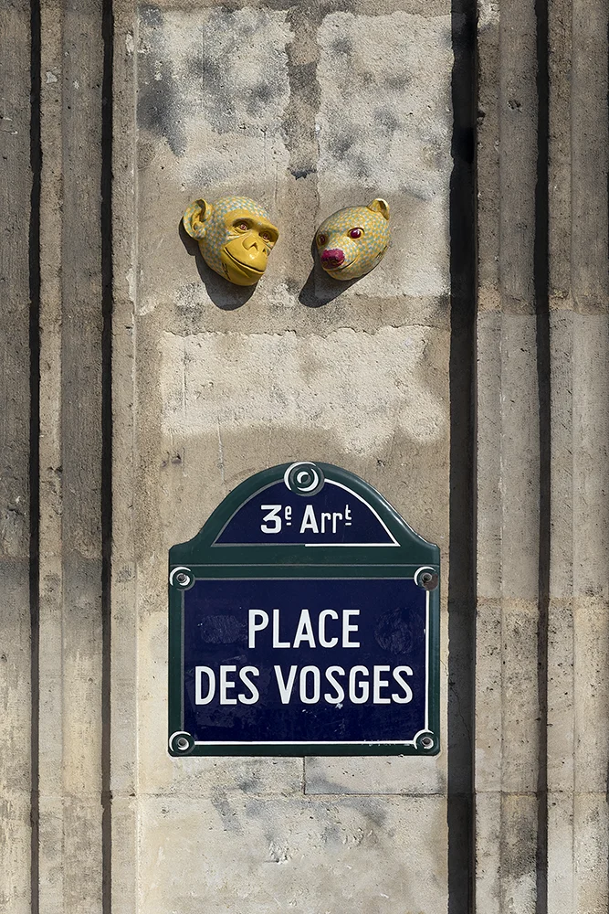 <strong>Singe et Ours</strong> • Place des Vosges - Paris <small>© Rémy SALAÜN</small>